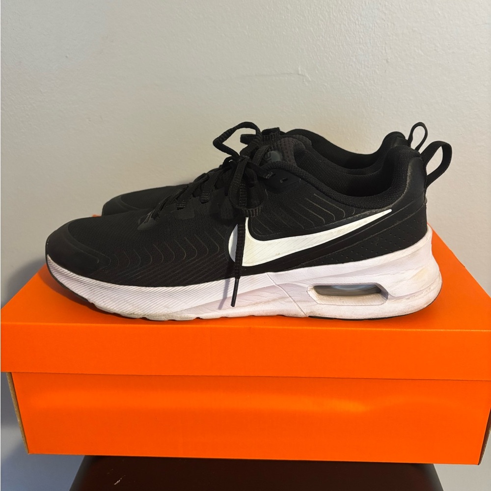Men’s Nike Black and White Athletic Shoes